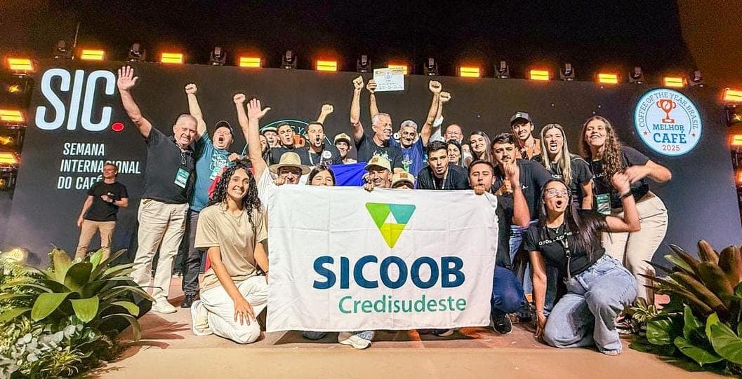 Cooperados do Sicoob Credisudeste encerram participação na Semana Internacional do Café premiados